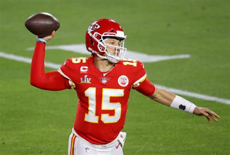 Patrick Mahomes early favorite to win 2021 NFL MVP award | Reuters