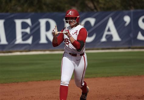 Alabama Softball Jumps in D1Softball Rankings