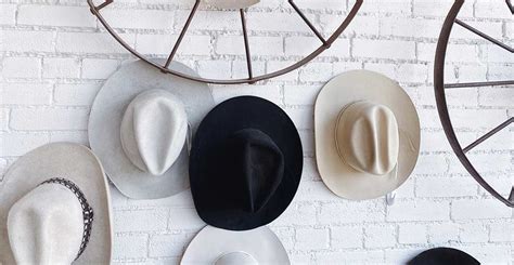 How to Choose Different Types of Cowboy Hat Materials? [2022 Updated]