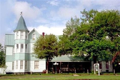 WOODBINE HOTEL AND RESTAURANT - Updated 2024 Prices (Madisonville, TX)