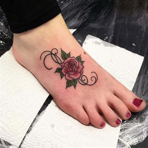 100+ Best Foot Tattoo Ideas for Women - Designs & Meanings (2019)