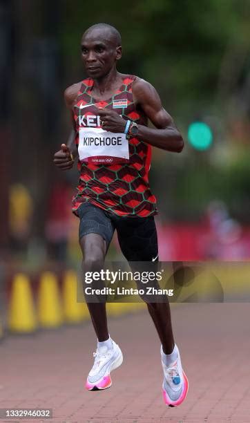 968 Eliud Kipchoge Olympics Stock Photos, High-Res Pictures, and Images ...