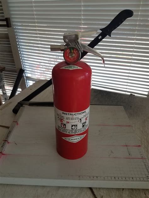 Halon Fire Extinguisher for sale| 125 ads for used Halon Fire Extinguishers