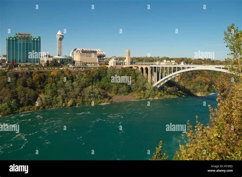 Rainbow Bridge into Canada Stock Photo - Alamy