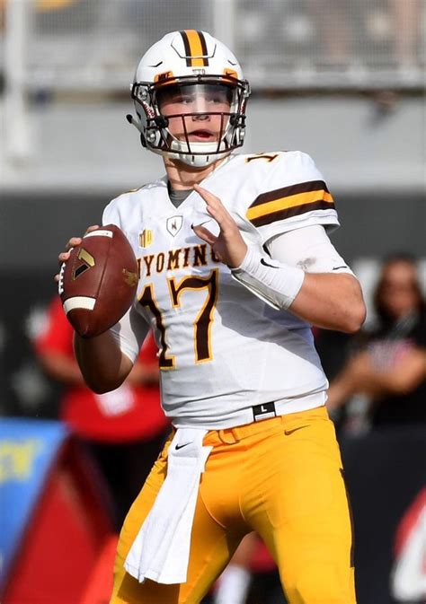 Josh Allen(Wyoming Cowboys) | Ncaa college football, Bills football ...