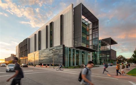 University of Texas at Dallas Engineering Building | SmithGroup