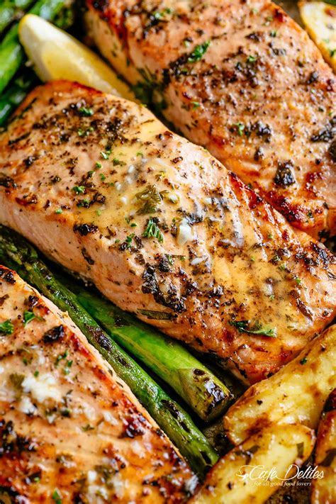 FIT Weight Loss Plan - Garlic Butter Baked Salmon with Roasted Asparagus & Baby Red Potatoes ...