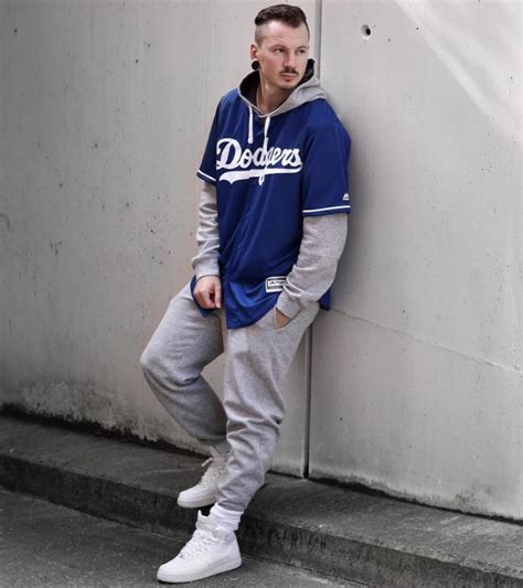 Graph gut bekommen oversized baseball jersey outfits Gründen Hähnchen Sau