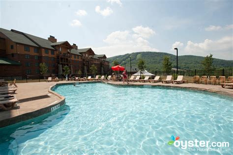 Hope Lake Lodge & Conference Center Review: What To REALLY Expect If You Stay