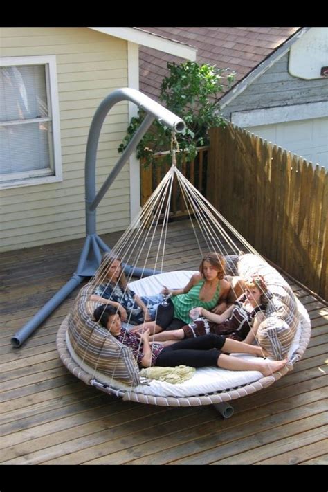 24+ Lazy-Day Backyard Hammock Ideas For Your Relaxation Area | Outdoor hammock bed, Outdoor beds ...