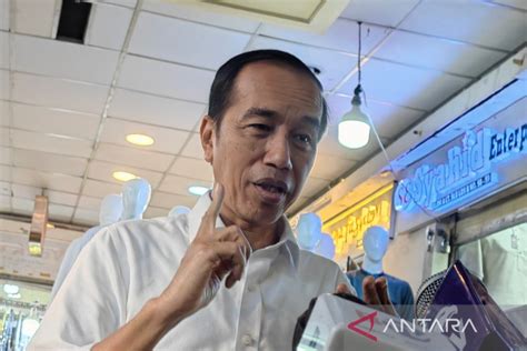 President Jokowi hints at cabinet reshuffle in 2023 - ANTARA News