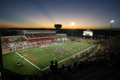 WKU football | Western kentucky university, Football stadiums, Conference usa