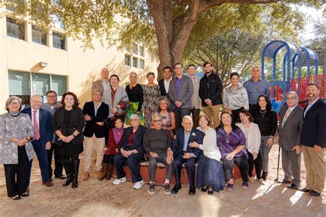 New Mural Celebrating Fraga Family Legacy Unveiled - BakerRipley