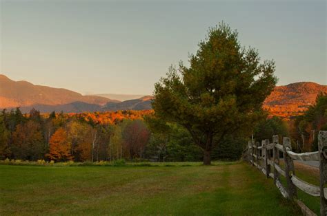 The Perfect Fall Road Trip—Route 100 in Vermont | Go Stowe