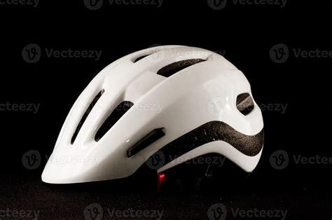 White bike helmet 22120825 Stock Photo at Vecteezy