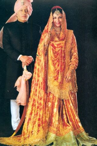 Kareena Kapoor could marry in Sharmila Tagore’s wedding outfit | Vogue ...