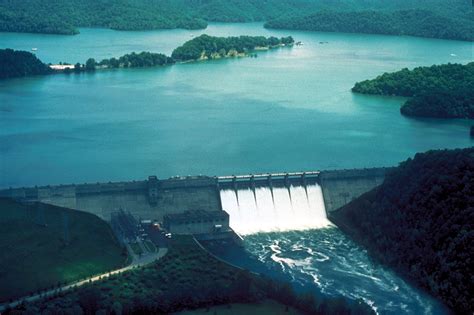 File:USACE Dale Hollow Dam.jpg - Wikipedia, the free encyclopedia