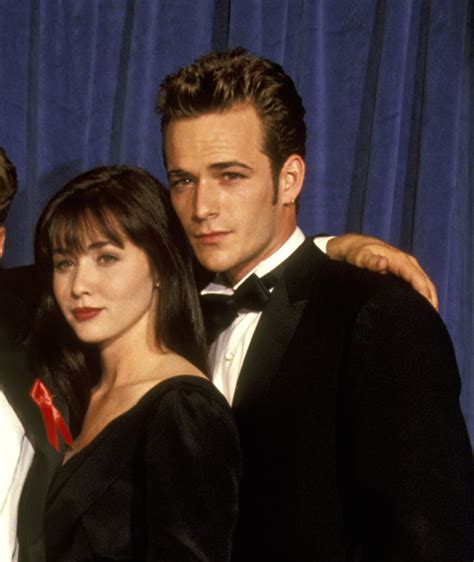 Shannen Doherty, 51, Remembers Luke Perry With Romantic 90210 Clip