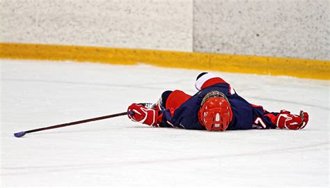 Find Out About the Eight Worst Hockey Injuries in History