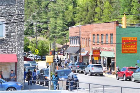 TOWN OF SPRUCE PINE: Phillips gives update about downtown businesses | The Mitchell News, Spruce ...