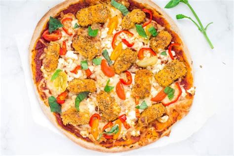 Halloumi Pizza - Happy Veggie Kitchen