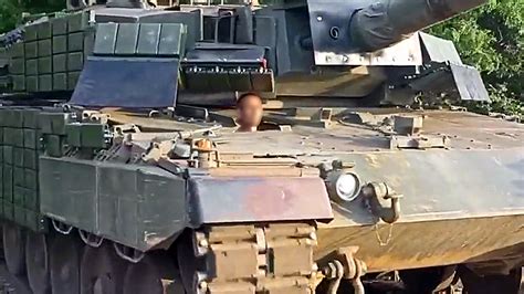 Ukrainian Leopard 2 Tank Seen Covered In Explosive Reactive Armor