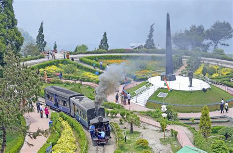 8 Best Tourist Places to Visit in and Near Darjeeling | Only In Your State Only In Your State