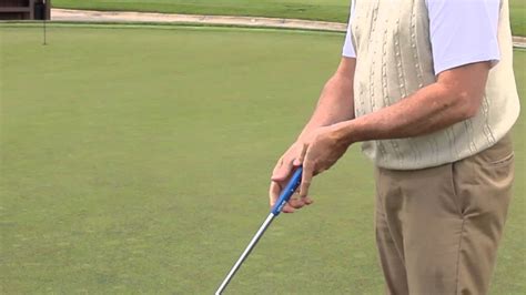 Make all your Short Putts with the Perfect Putting Grip - YouTube