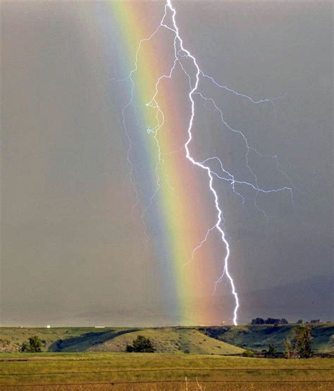 Rainbow and Lightning over Wyoming | Earth Blog