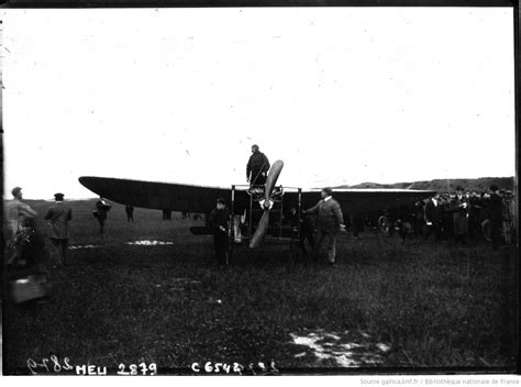 Louis Blériot and his monoplane before Channel crossing (1909) : r/AviationHistory