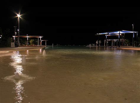 Australia 2004: Cairns Lagoon at Night