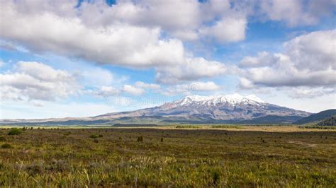 Mount Ruapehu Volcano in New Zealand Stock Photo - Image of park, mood: 153537684