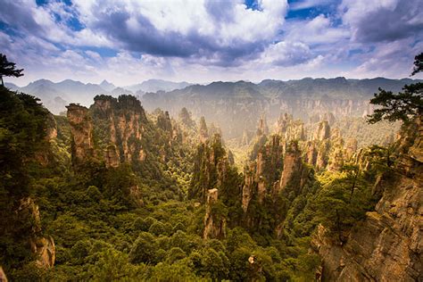 24. Zhangjiajie Avatar Mountains – Aussie on the Road