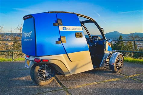 Melbourne Pilot to Bring Arcimoto LEVs to Australia