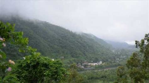 Mussoorie Tourism : Hills, Hiking, Biking, Location, Nature View