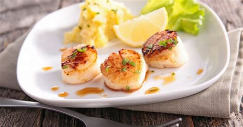 Wine Pairing With Scallops: 2022 Guide | Armchair Sommelier