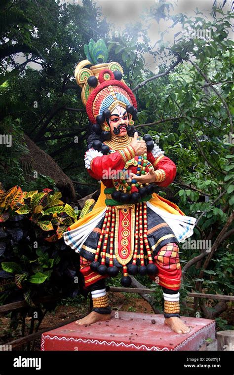 Yakshagana performer hi-res stock photography and images - Alamy