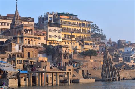 Manikarnika Ghats in Varanasi Editorial Stock Image - Image of india, built: 27859004