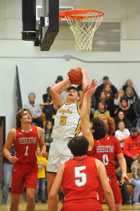 Colonel Crawford tops Fredericktown in nonleague boys basketball ...