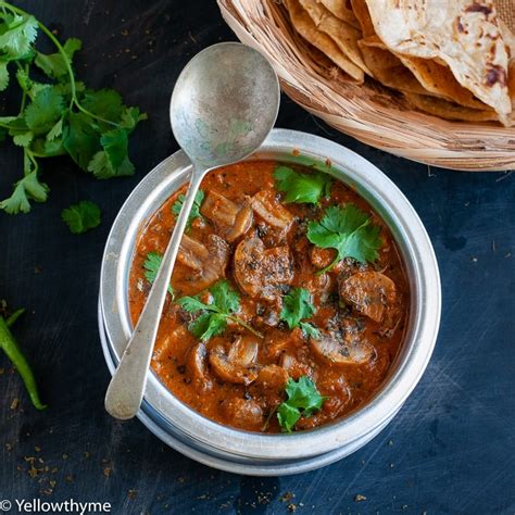 Instant Pot Mushroom Curry Recipe -Super Easy Indian vegan Curry