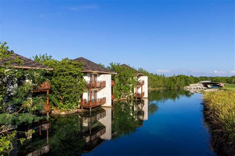 Mayakoba - Different World