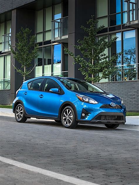 2018 Toyota Prius C Specs & Photos - autoevolution