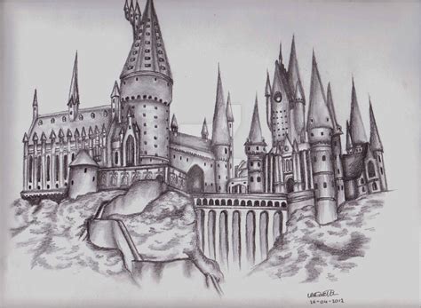 Hogwarts Castle by LeahRosslyn on DeviantArt