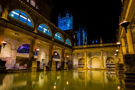 Roman Baths by night #RomanBaths #Bath #weddingvenue #weddingvenueideas ...