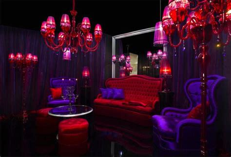 Do Red and Purple Go Together? These 6 Design Ideas Prove They Do ...