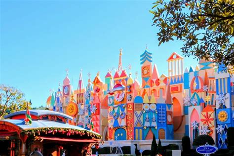 It's a Small World in Tokyo Disneyland | itasmallworld.fun