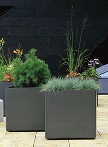 Modern Large Patio Planters - lovinbeautystuff