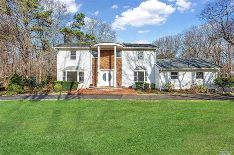 5 Wintergreen Drive, Melville, NY 11747 | Trulia