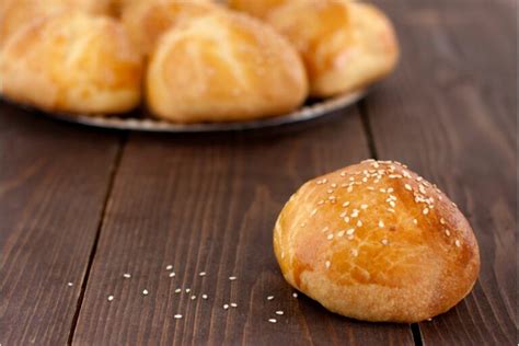 Quick And Simple Brioche Slider Buns Recipe - Eat Kanga