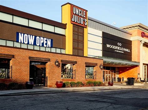 Uncle Julio's Mexican From Scratch - Restaurant | 5 Woodfield Mall space f-315, Schaumburg, IL ...